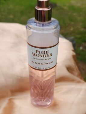 Bath & Body Works Pure Wonder